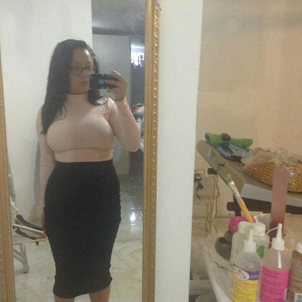 Black midi skirt